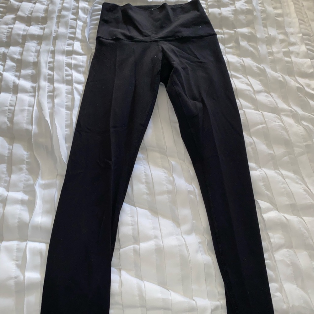 Black Lulu lemon leggings
